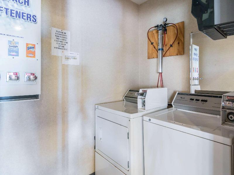 Country Hearth Inn Suites Sweetwater image