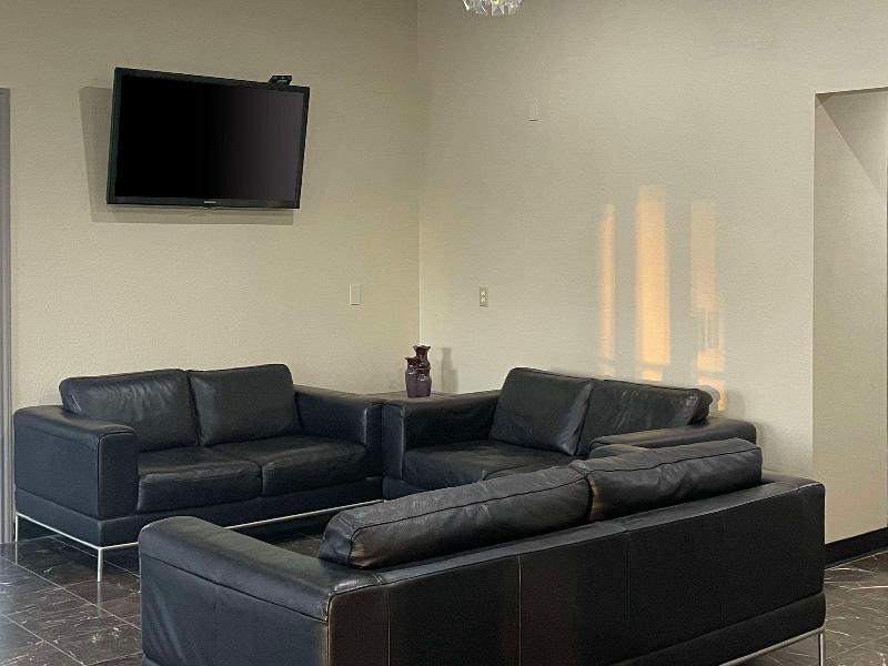 Country Hearth Inn Suites Sweetwater image