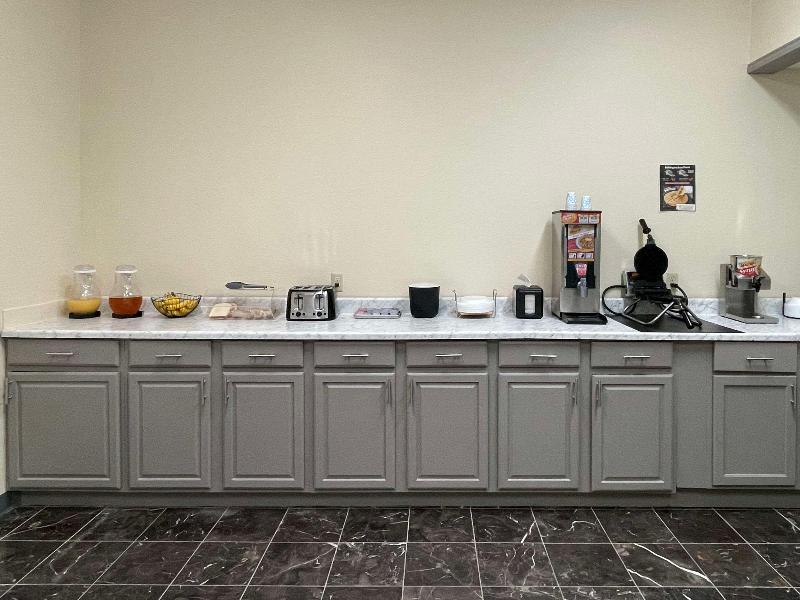 Country Hearth Inn Suites Sweetwater image