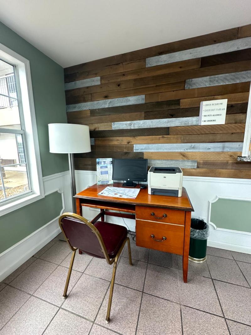 Jameson Inn Winder image