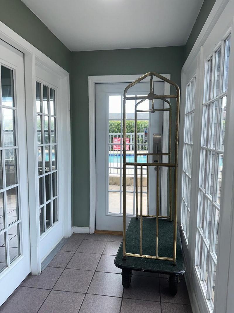 Jameson Inn Winder image