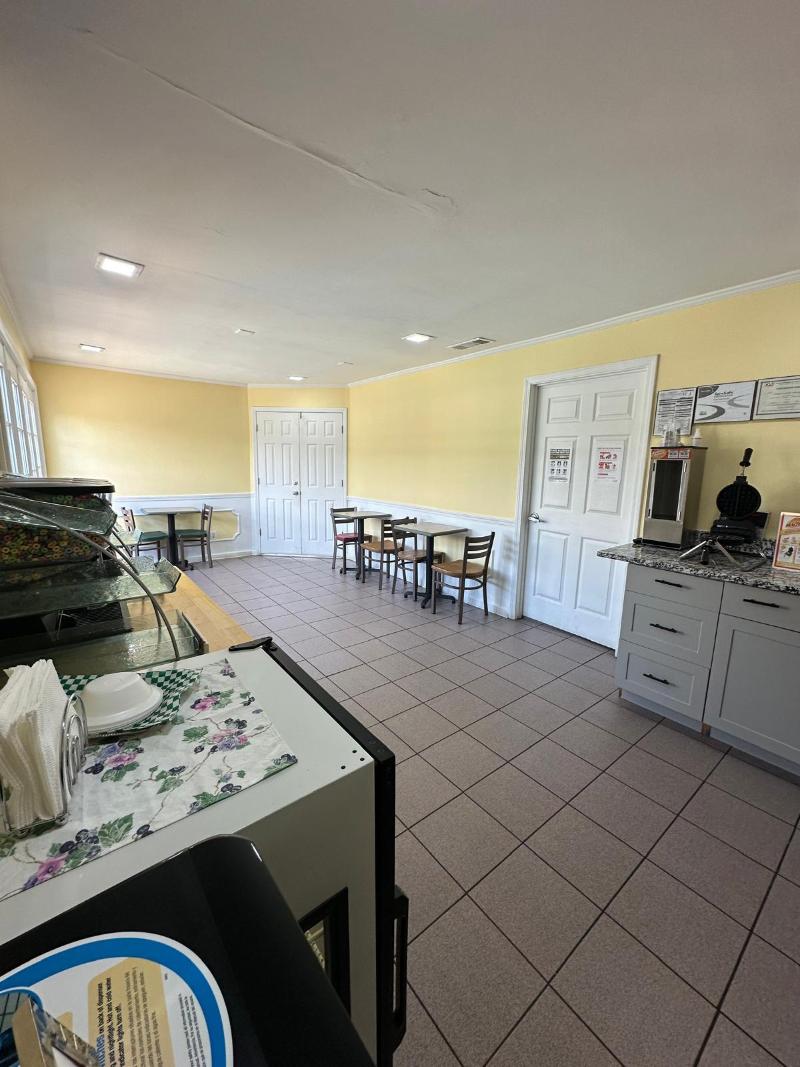 Jameson Inn Winder image