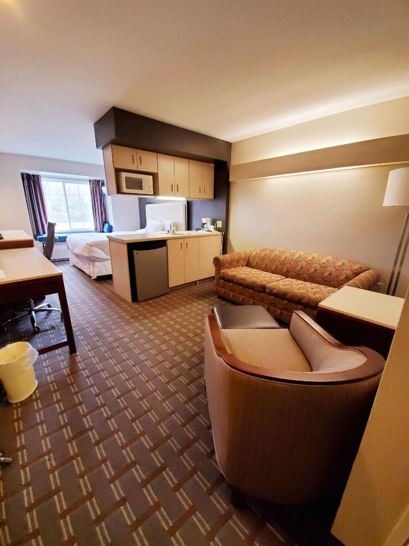 Americas Best Value Inn And Suites Racine image