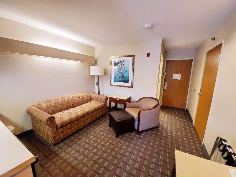 Americas Best Value Inn And Suites Racine image