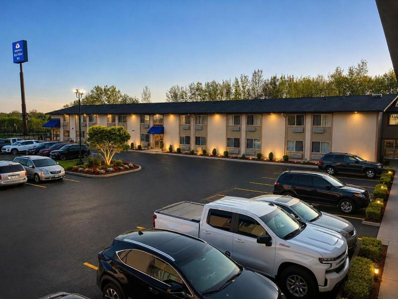 Americas Best Value Inn Madison image