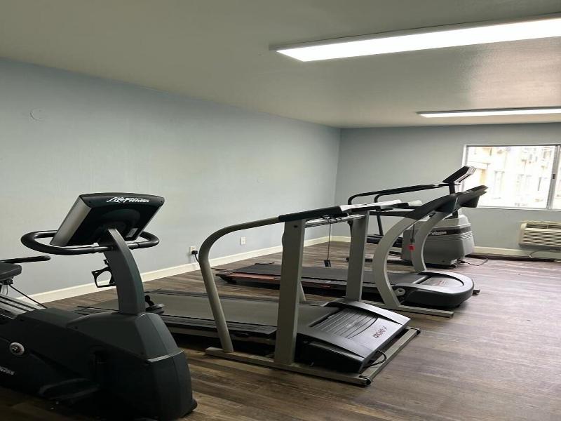Americas Best Value Inn Madison image