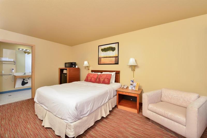 Americas Best Value Inn Seattle Tacoma Jblm Base — photo 44