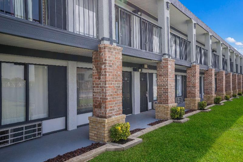 Americas Best Value Inn Blytheville image