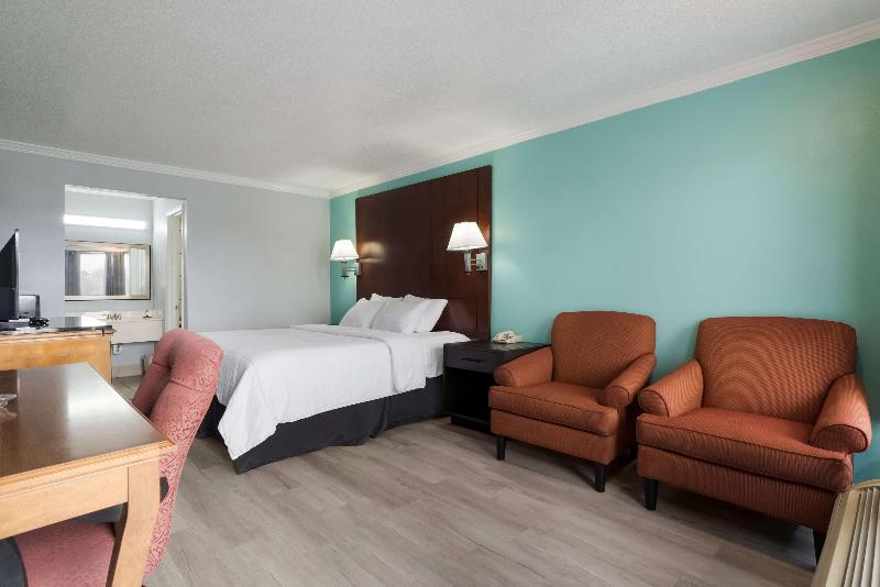 Americas Best Value Inn Blytheville image