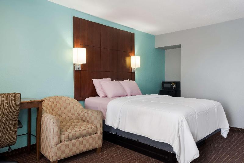 Americas Best Value Inn Blytheville image