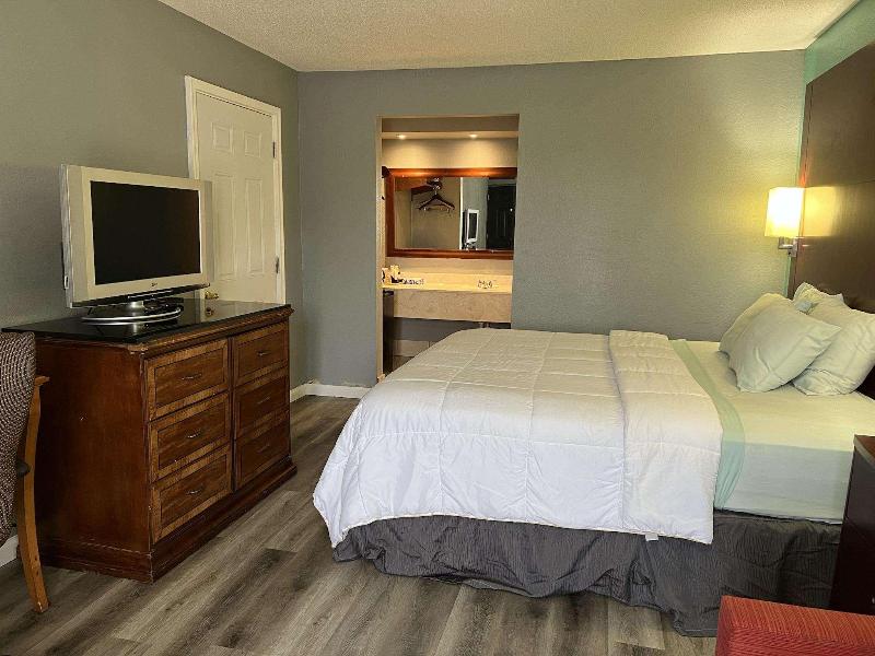 Americas Best Value Inn Blytheville image