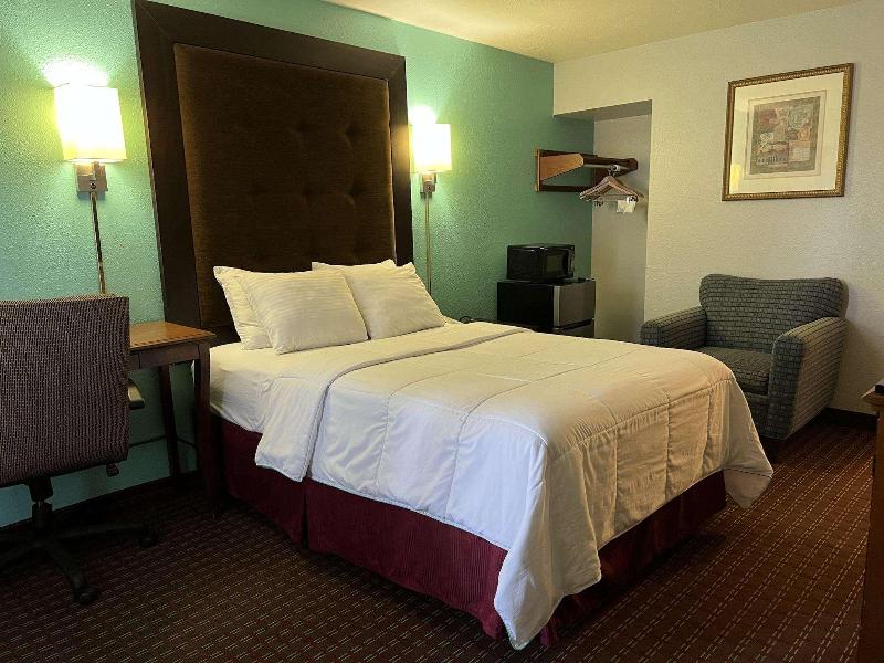 Americas Best Value Inn Blytheville image