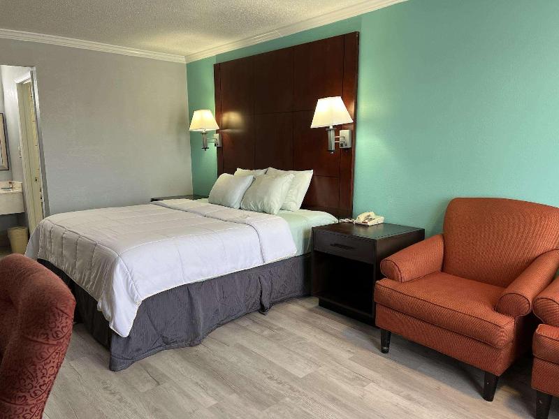 Americas Best Value Inn Blytheville image