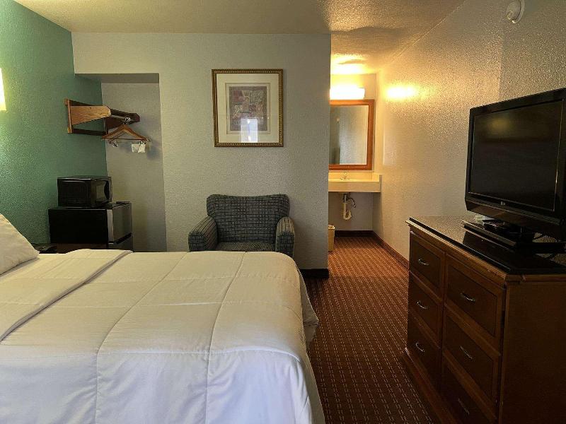 Americas Best Value Inn Blytheville image