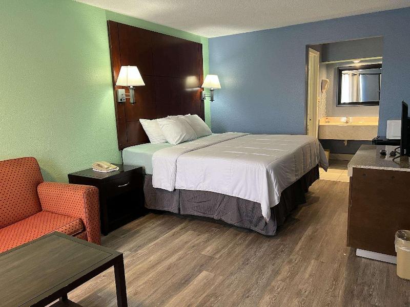 Americas Best Value Inn Blytheville image