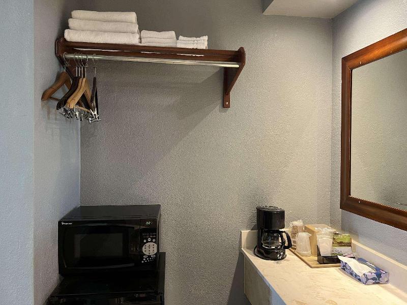 Americas Best Value Inn Blytheville image