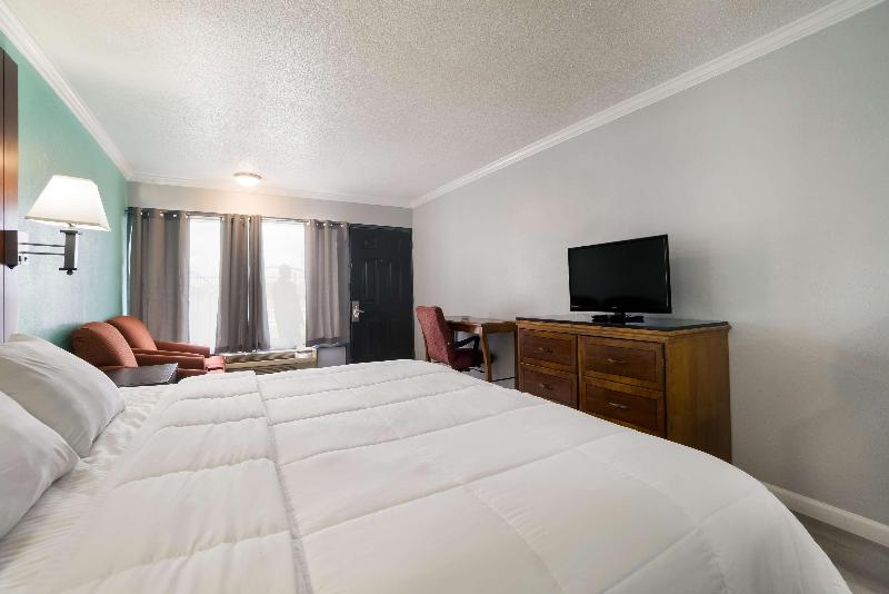 Americas Best Value Inn Blytheville image