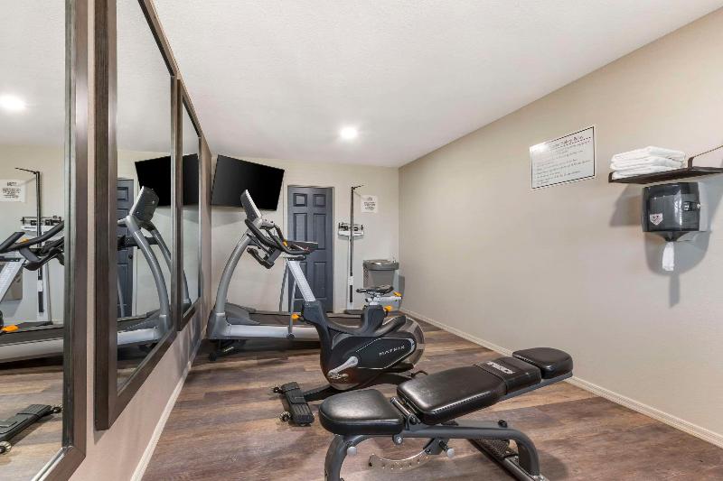 Quality Inn Show Low image