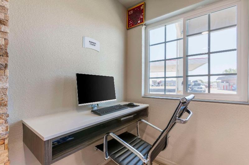 Quality Inn Show Low image