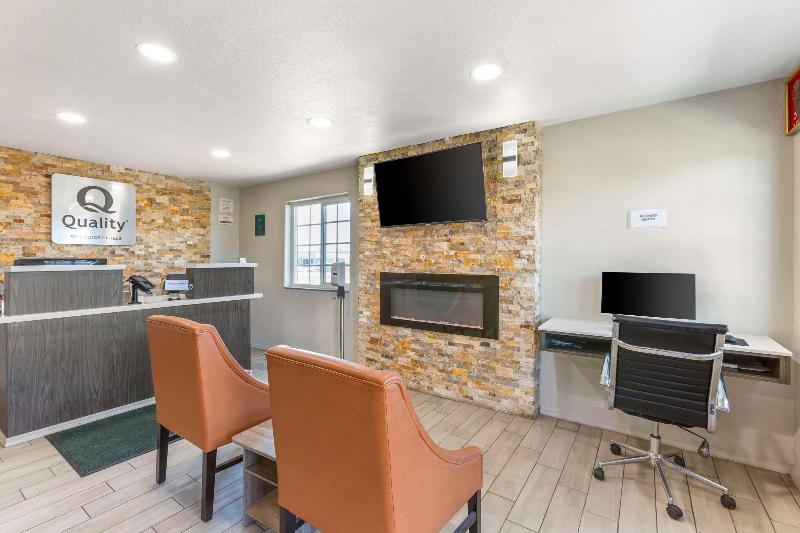Quality Inn Show Low image