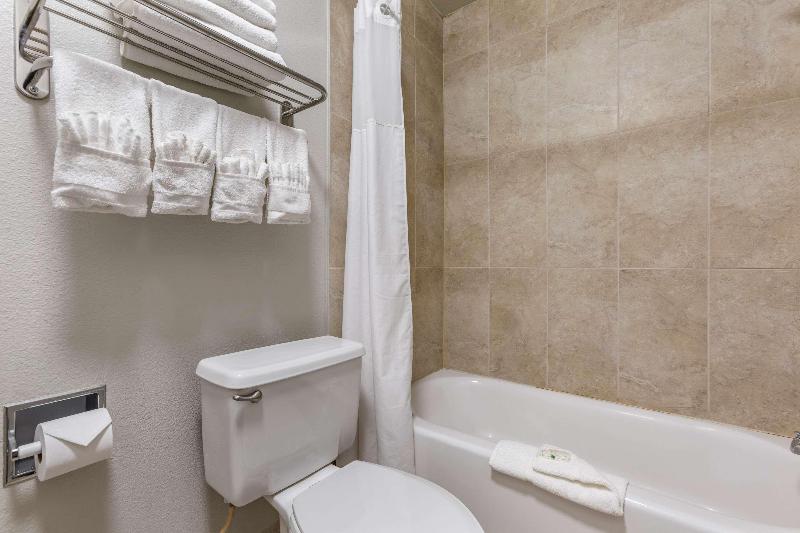 Quality Inn Show Low image