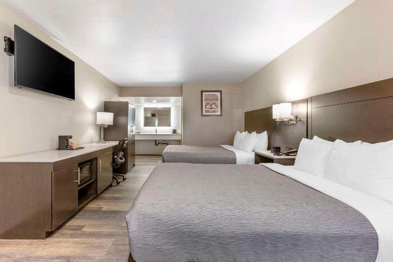 Quality Inn Show Low image