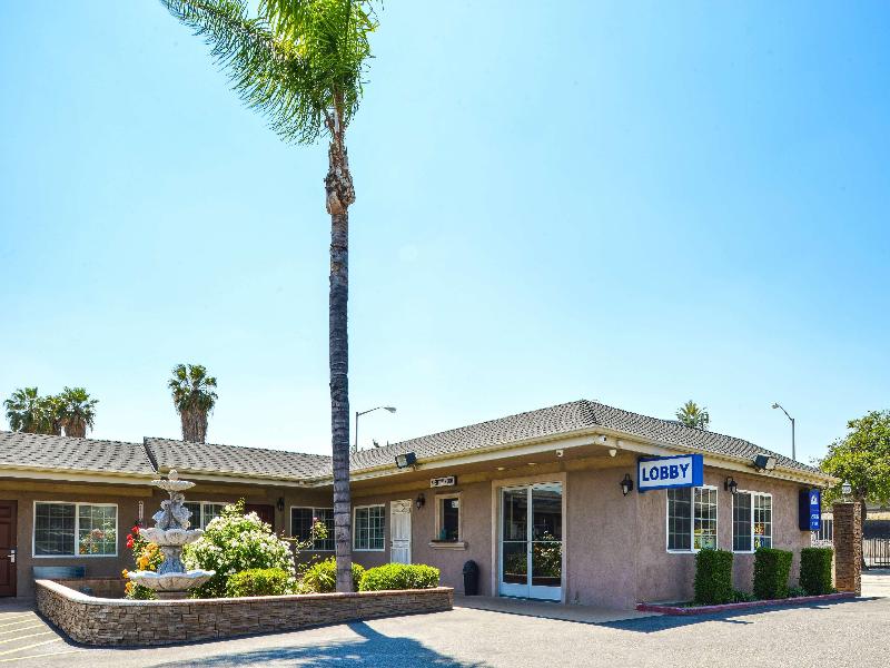 Americas Best Value Inn And Suites San Bernardino image