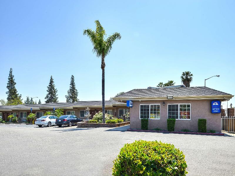 Americas Best Value Inn And Suites San Bernardino image