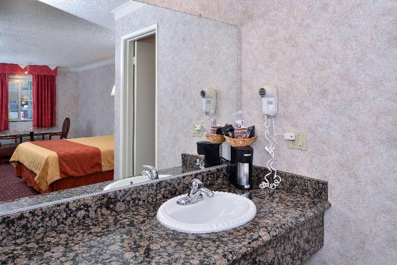 Americas Best Value Inn And Suites Fontana image