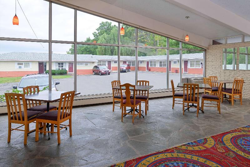 Americas Best Value Inn Geneva image