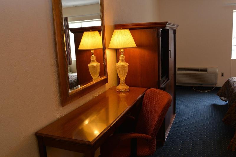 Americas Best Value Inn Geneva image