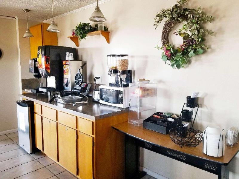 Americas Best Value Inn Belleville image