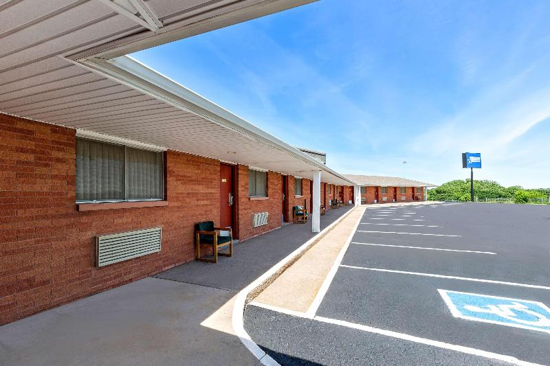 Americas Best Value Inn Belleville image