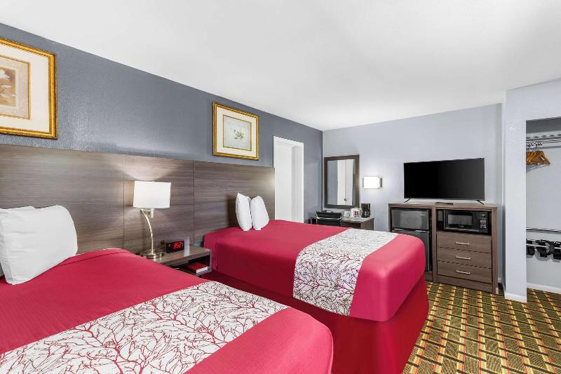 Americas Best Value Inn Belleville image