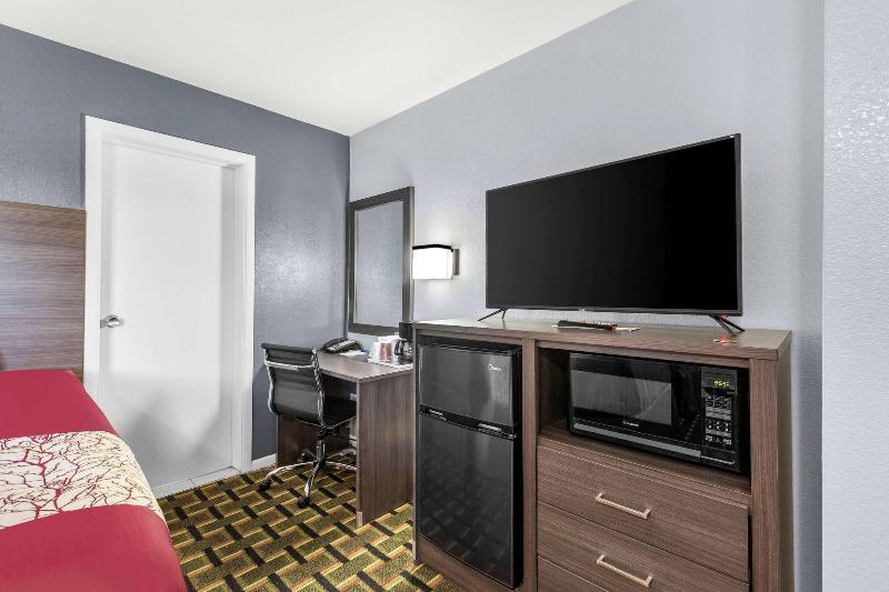 Americas Best Value Inn Belleville image