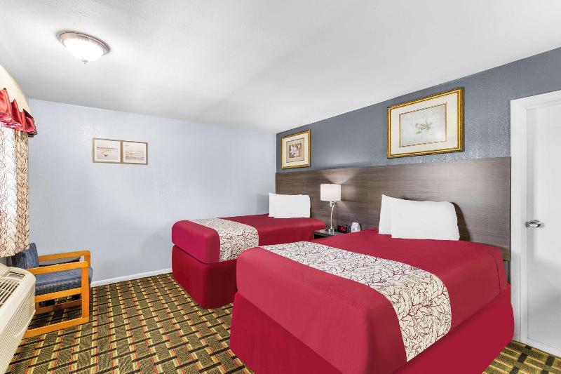 Americas Best Value Inn Belleville image
