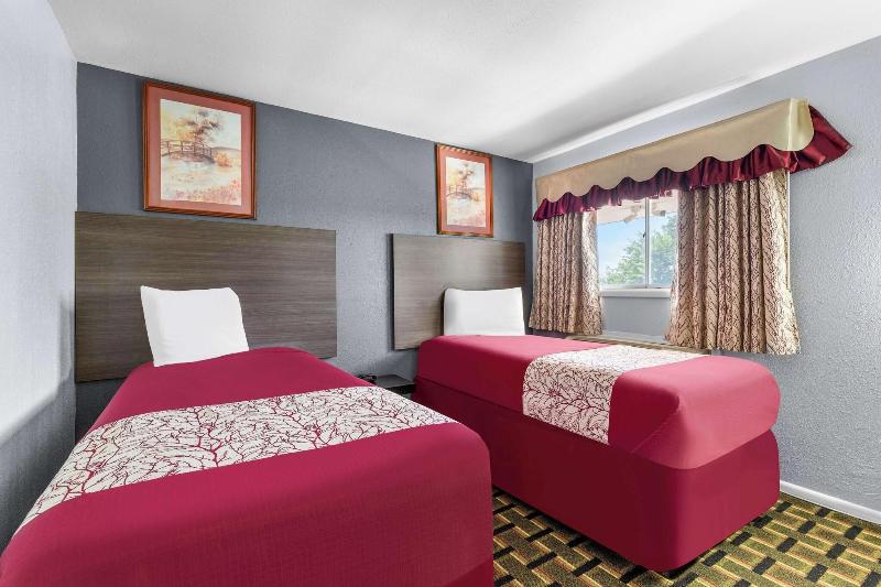 Americas Best Value Inn Belleville image