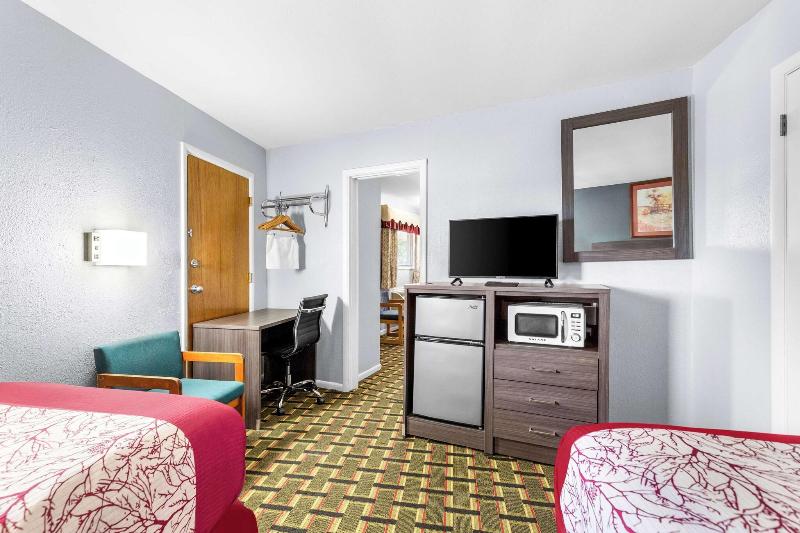 Americas Best Value Inn Belleville image