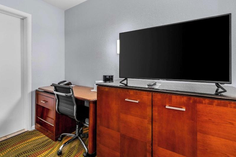 Americas Best Value Inn Belleville image