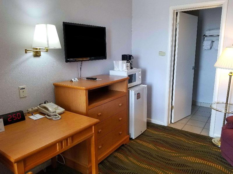 Americas Best Value Inn Belleville image