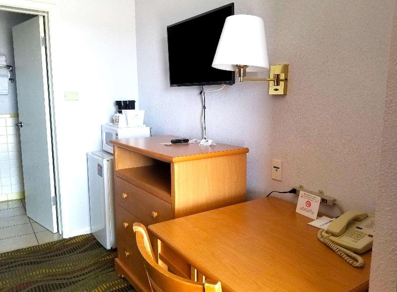 Americas Best Value Inn Belleville image
