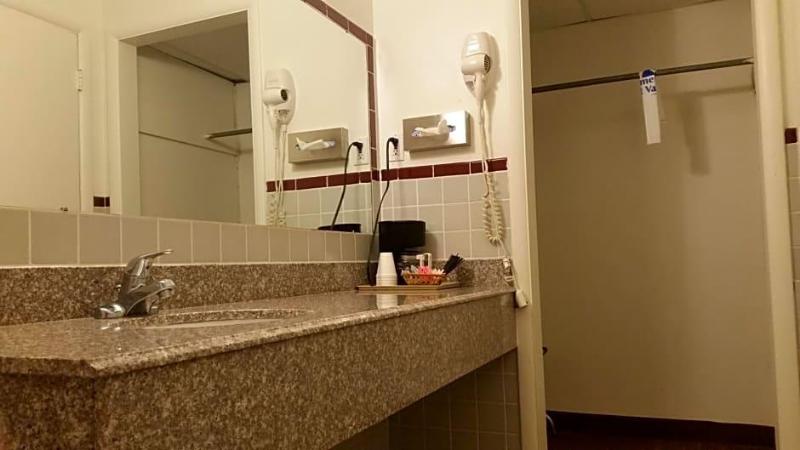 Americas Best Value Inn Liberal image