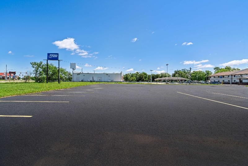 Americas Best Value Inn Decatur, Il image