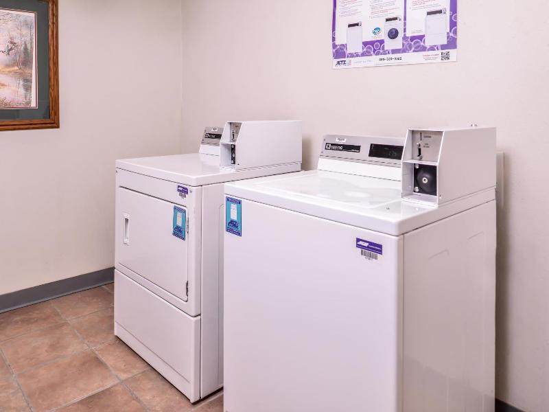 Americas Best Value Inn Missouri Valley image