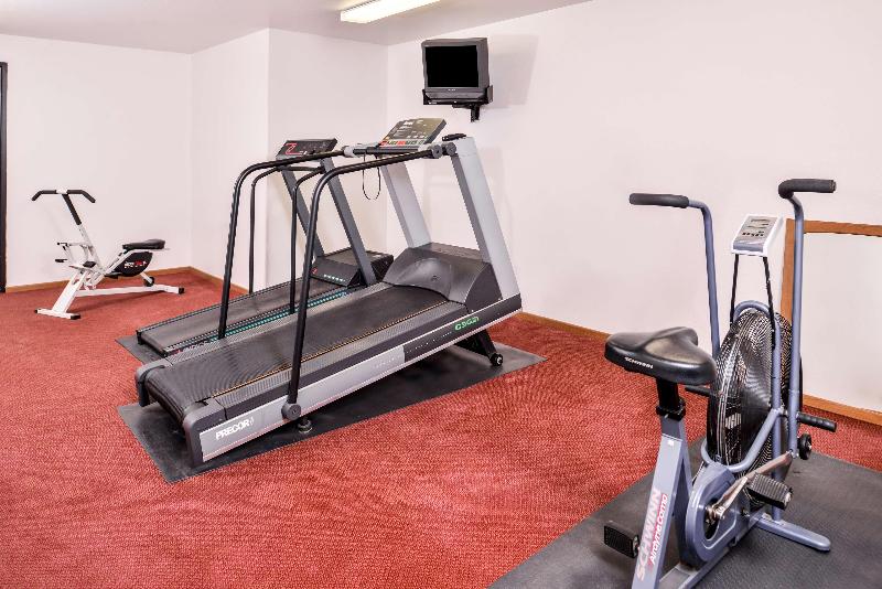 Americas Best Value Inn Missouri Valley image
