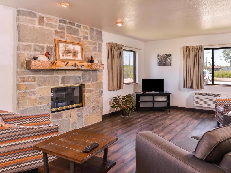 Americas Best Value Inn Missouri Valley image