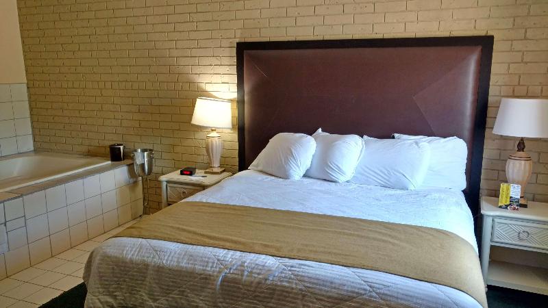 Americas Best Value Inn Webster City image