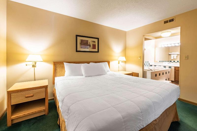 Americas Best Value Inn Suites St. Marys image