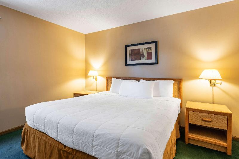 Americas Best Value Inn Suites St. Marys image