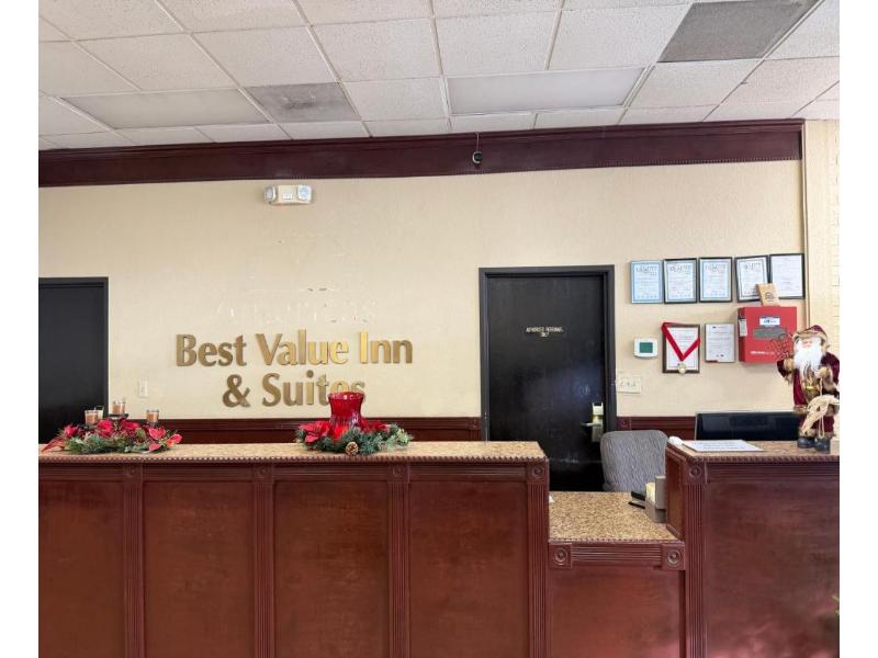Fairview Inn By Oyo Hesston I-135 — view